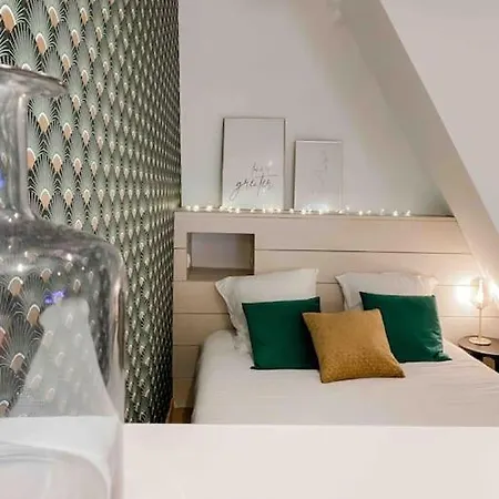 : Au Coeur De La Citadelle Apartment